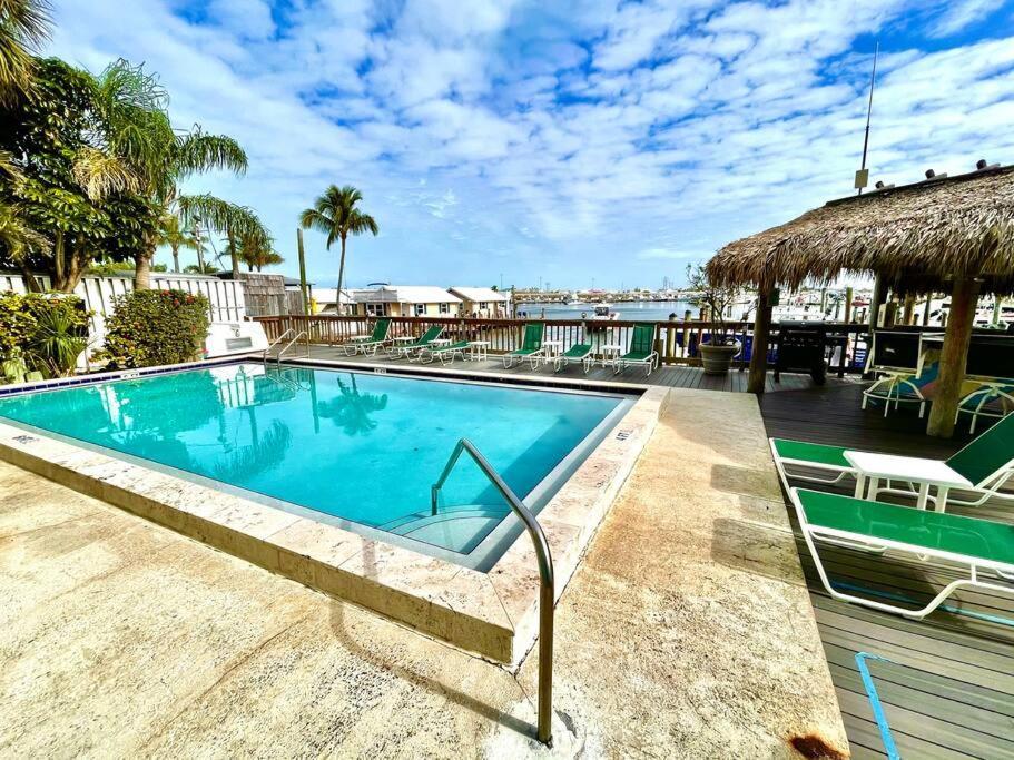 キーウェスト Aruba - Downtown Waterfront 2X2 Dock & Pool Pet-Friendlyヴィラ エクステリア 写真