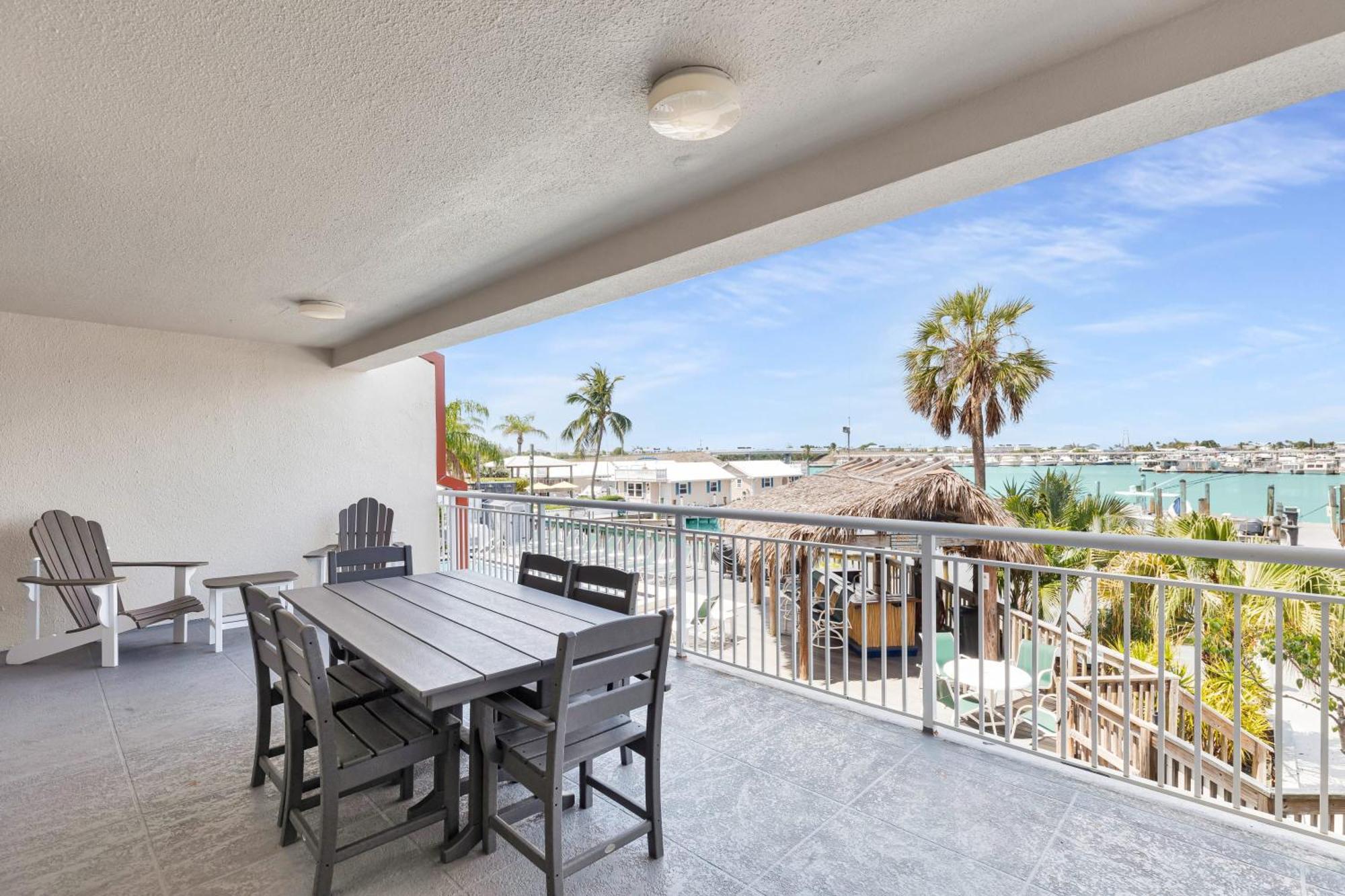 キーウェスト Aruba - Downtown Waterfront 2X2 Dock & Pool Pet-Friendlyヴィラ エクステリア 写真